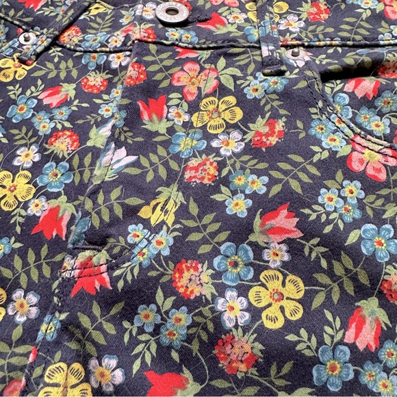 Low Rise Skinny Liberty Floral Pants - Picture 3 of 6